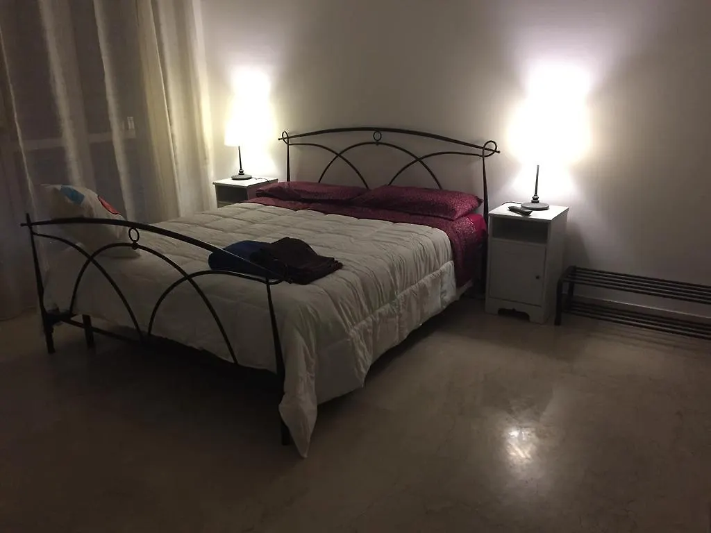B&B Majani Bologna 0*,  Italy